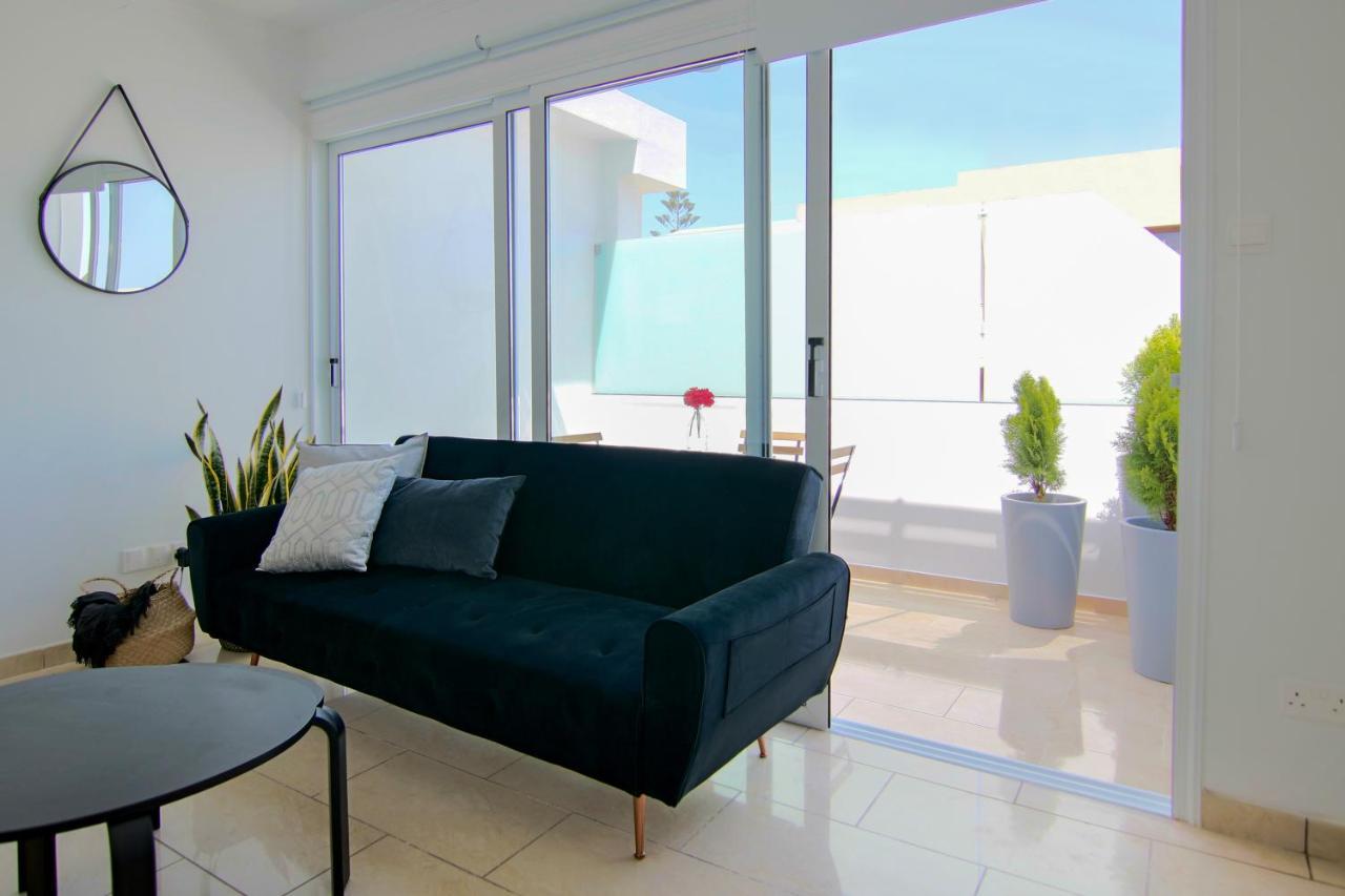 Phaedrus Living: Seaside Luxury Flat Lighthouse 62 * Pafos